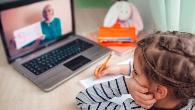 MEB’in Bugün Dağıtmaya Başladığı Ücretsiz Tabletler, Öğrencilere Nasıl Verilecek?