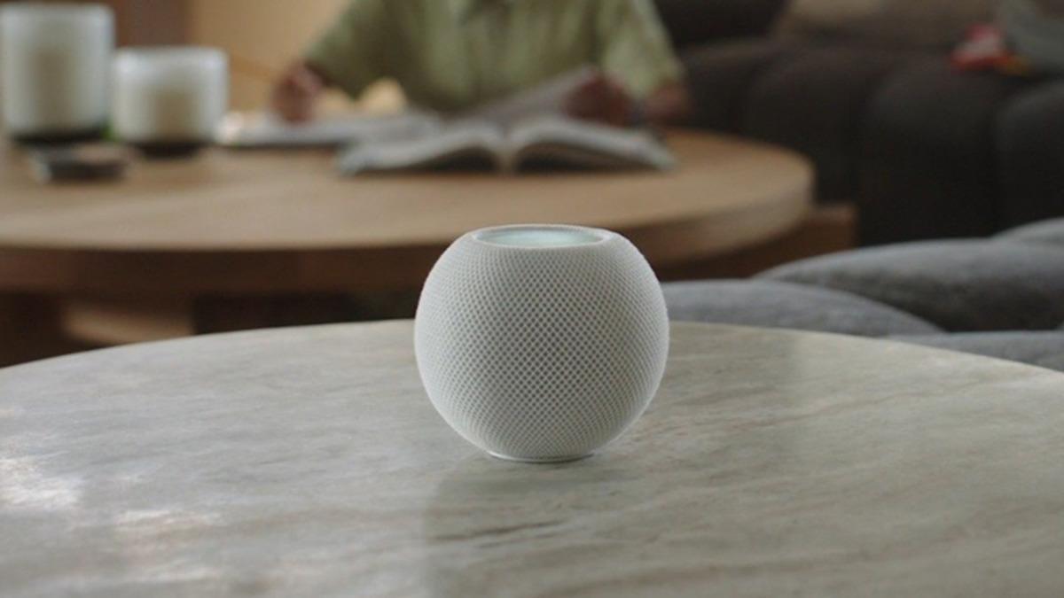 Apple, Bütün Evi Akıllı Hale Getiren Uygun Fiyatlı Hoparlörü HomePod Mini’yi Tanıttı