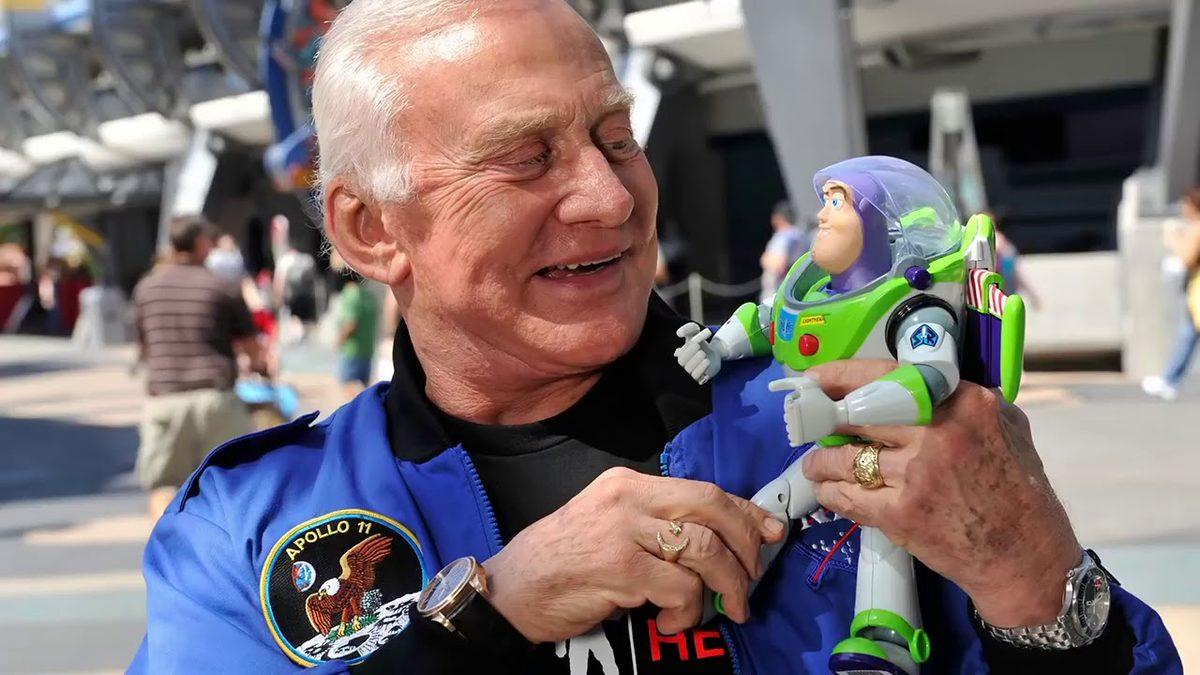 Ay’a Ayak Basan İkinci İnsan Buzz Aldrin Kimdir, Ay’da Neler Yaşadı?