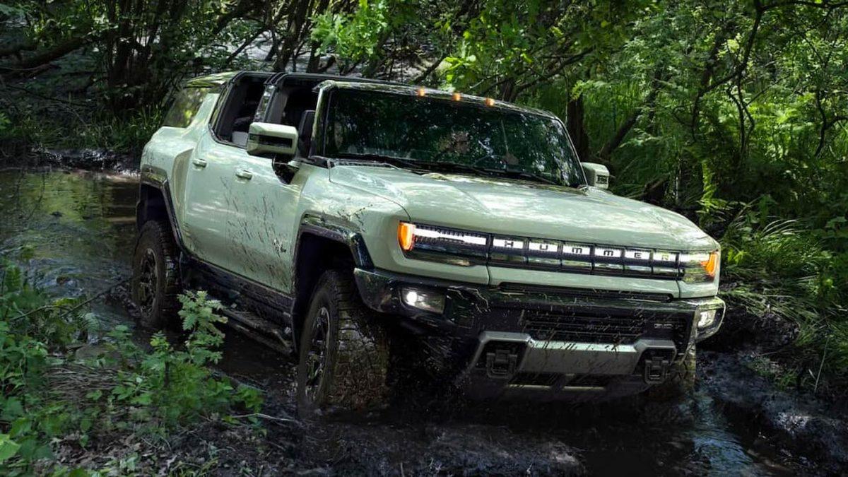 General Motors Yeni Bir Elektrikli Kamyonetinin Teslimatına Başladı: Öne Çıkan Özellikleri ve Fiyatı