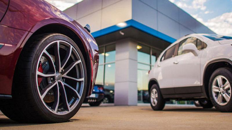 Fiyatı 300 Bin TL’nin Altında Tek Bir Otomobil Kaldı: İşte Türkiye’deki En Popüler Modellerin Güncel Fiyatları