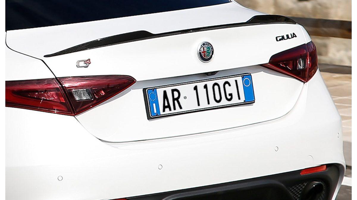 Alfa Romeo Giulia Fiyat Listesi ve Dikkat Çeken Özellikleri