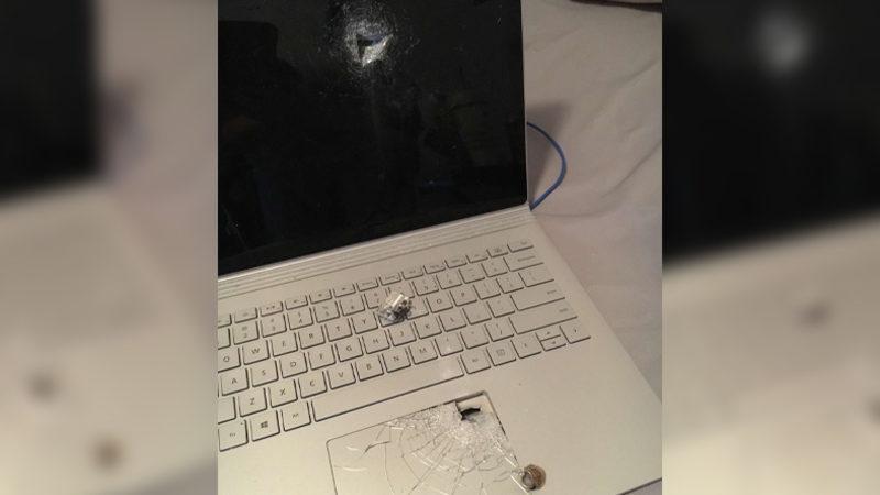 Dizüstü Bilgisayar, Kör Kurşunu Durdurarak Sahibinin Hayatını Kurtardı