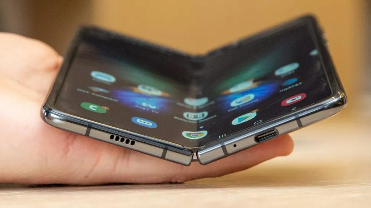 Samsung’un Katlanabilir Telefonları Ucuzlatacak Modeli Galaxy Z Fold Lite Geliyor: Özellikleri, Çıkış Tarihi ve Fiyatı