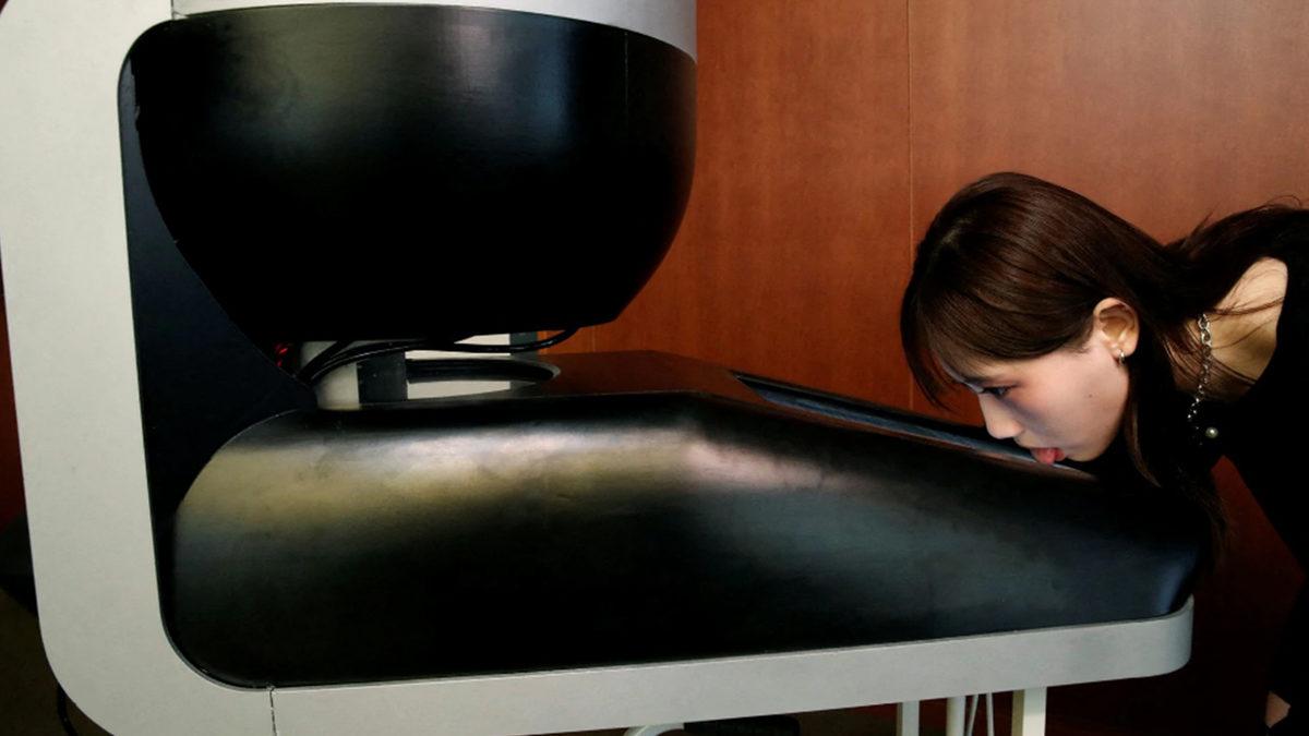 Ekrana Ekmek Banacağız: Yiyeceklerin Tadını Alabildiğiniz Bir Ekran Teknolojisi Geliştirildi