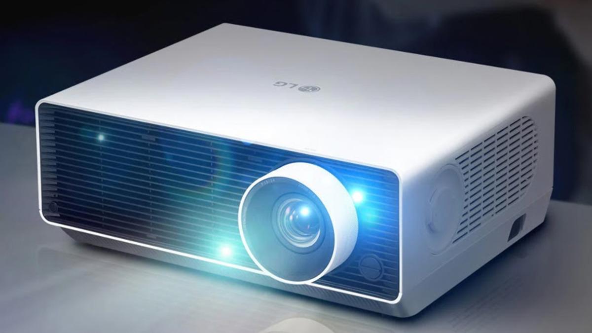 Evinizi Sinema Salonuna Dönüştüren Projeksiyon Cihazı: LG ProBeam BF50NST