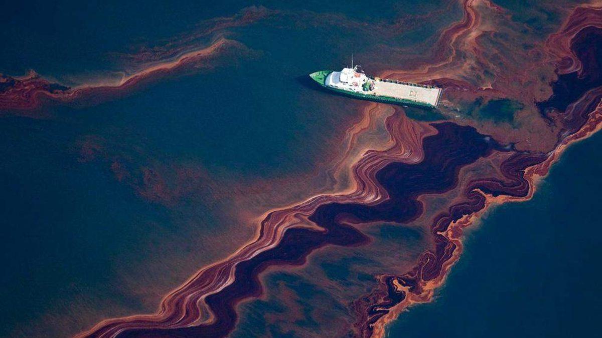 En Az Çernobil Kadar Dünyamıza Zarar Veren, Tarihin En Büyük Petrol Faciası: Deepwater Horizon
