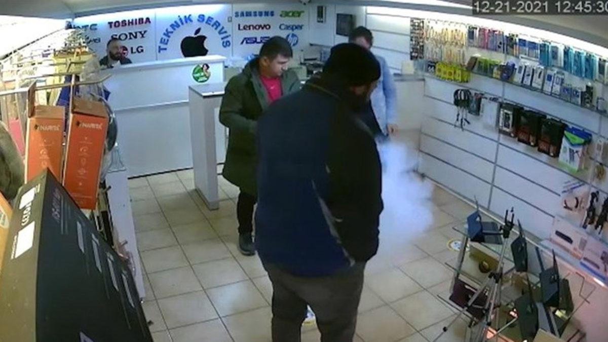 Rize’de Şişmiş Telefon Bataryası Patladı: 