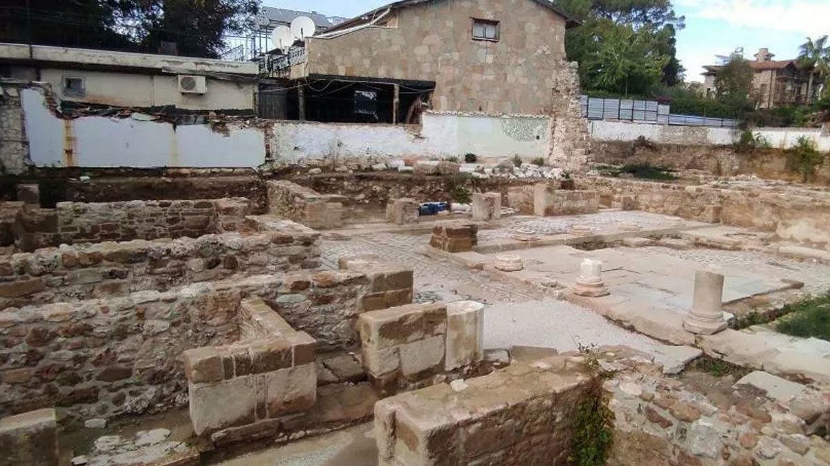 Antalya’da Bir Evin Altında 7. Yüzyıldan Kalma Sinagog Bulundu: İçinde Bir de Hüzünlü Bir Yazıt Vardı