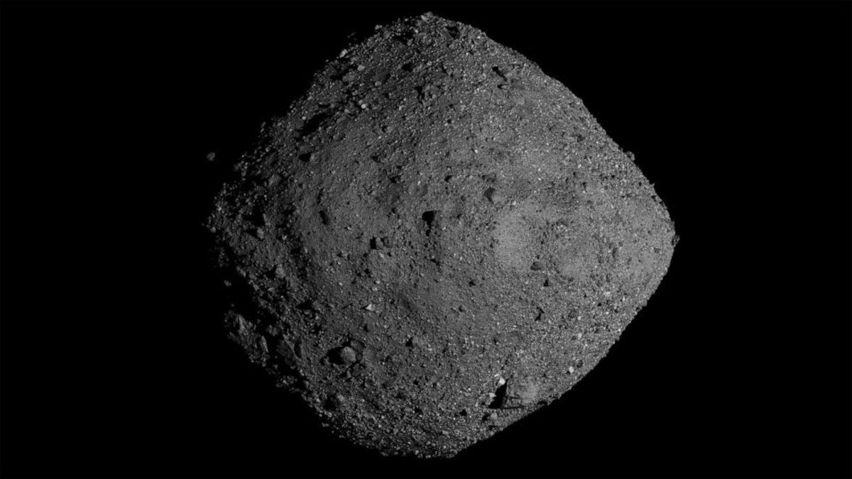 NASA, Bennu İsimli Gök Taşından Numune Toplamayı Başardı