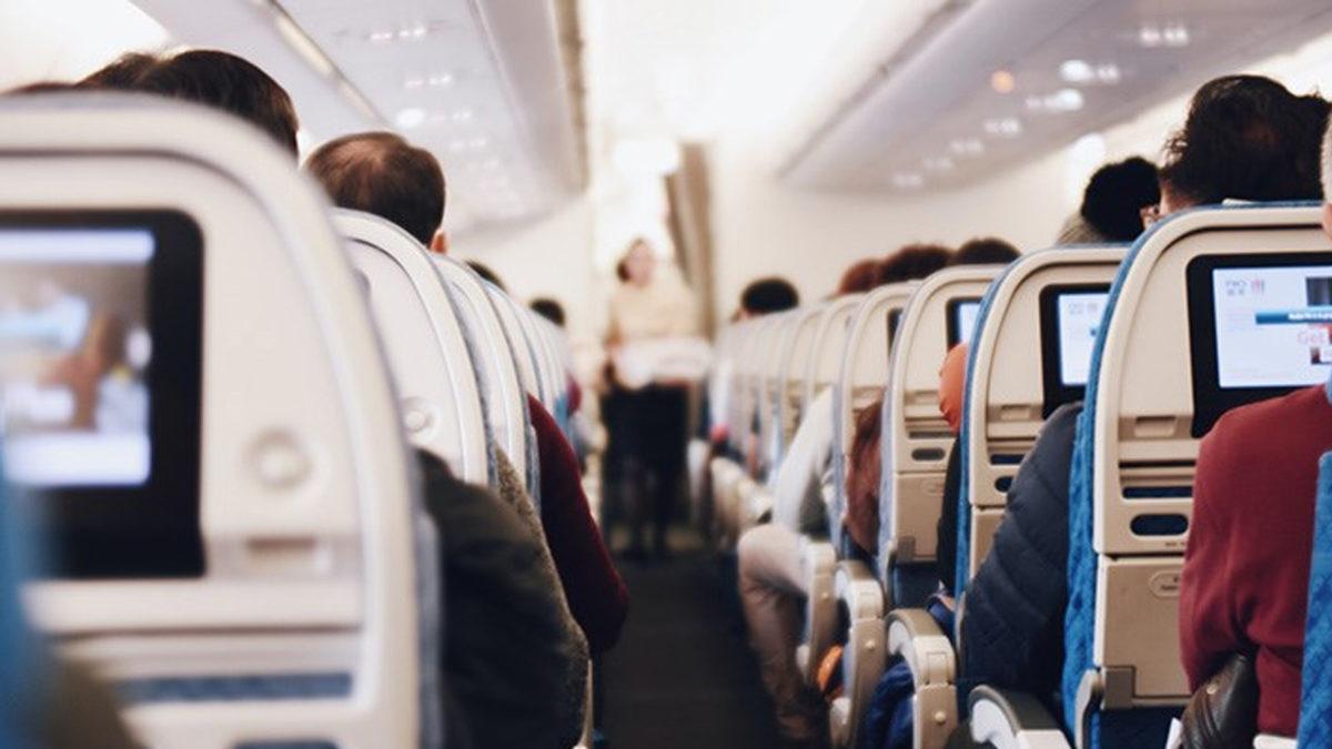 Omicron Varyantı Döneminde Uçak Yolculuklarında Dikkat Edilmesi Gerekenler Açıklandı