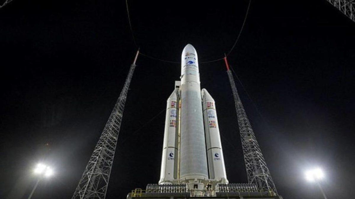 13 Milyar Yıl Geçmişe Gidecek: İnsanlığın Uzaydaki Yeni Gözü Olacak James Webb Uzay Teleskobu Uzaya Fırlatıldı [Video]