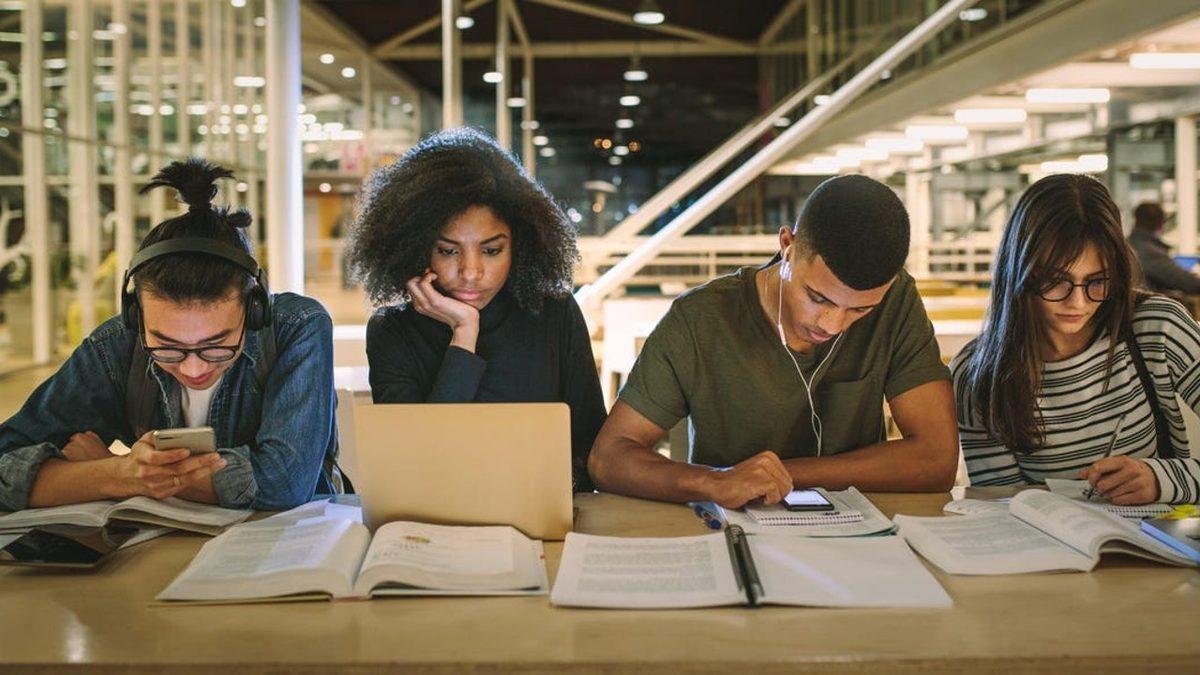 Eğitim İçin Türkiye’den Almanya’ya Giden Üniversiteli Sayısı Artıyor: Gençler Yurt Dışını Tercih Ediyor