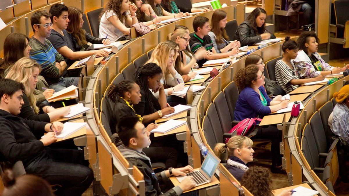 Eğitim İçin Türkiye’den Almanya’ya Giden Üniversiteli Sayısı Artıyor: Gençler Yurt Dışını Tercih Ediyor