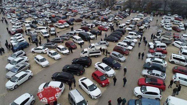 Dolardaki Düşüşe Rağmen İkinci El Otomobil Fiyatlarının Neden Düşmediği Açıklandı