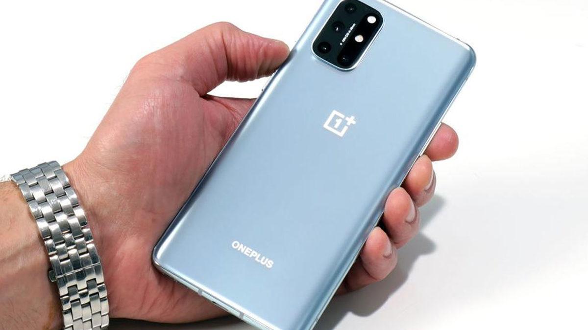 OnePlus 8T, İlk 1 Dakikada Şirkete 100 Milyon Yuan Kazandırdı