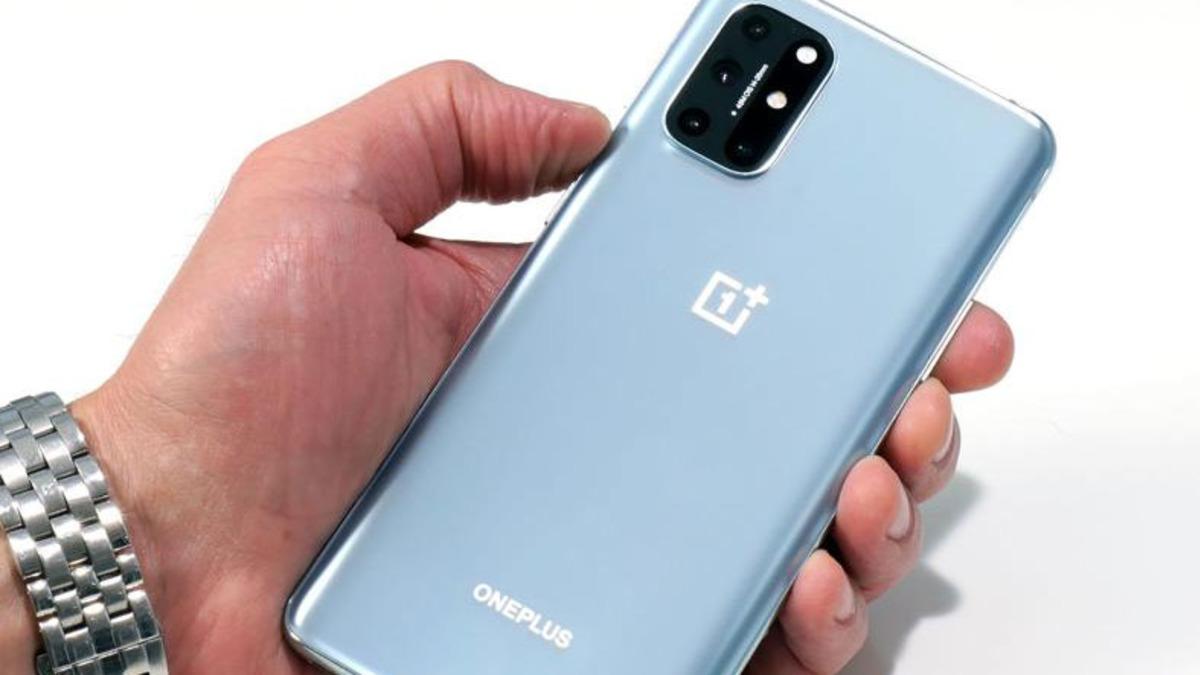 OnePlus 8T, İlk 1 Dakikada Şirkete 100 Milyon Yuan Kazandırdı