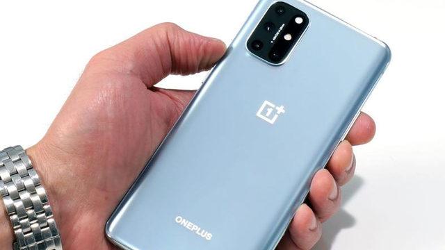 OnePlus 8T, İlk 1 Dakikada Şirkete 100 Milyon Yuan Kazandırdı