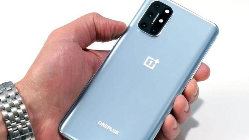 OnePlus 8T, İlk 1 Dakikada Şirkete 100 Milyon Yuan Kazandırdı