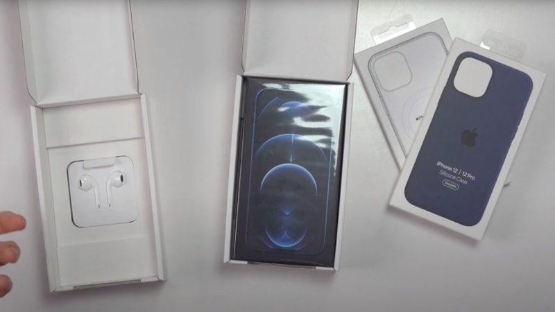 Apple, Fransa’daki Kulaklıklı iPhone 12’ler İçin Kutuyu Büyütmek Yerine Ekstra Bir Kutu Üretti
