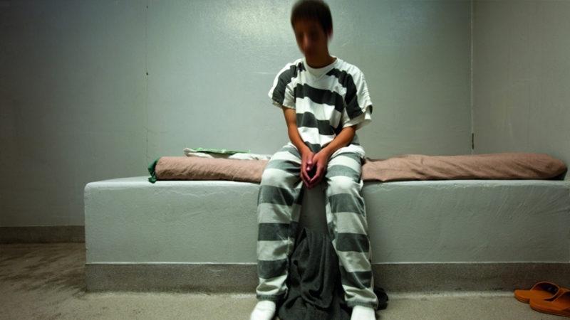 Kaliforniya’da Zoom Dersini Kaçıran Ortaokul Öğrencisine Hapis Uyarısı