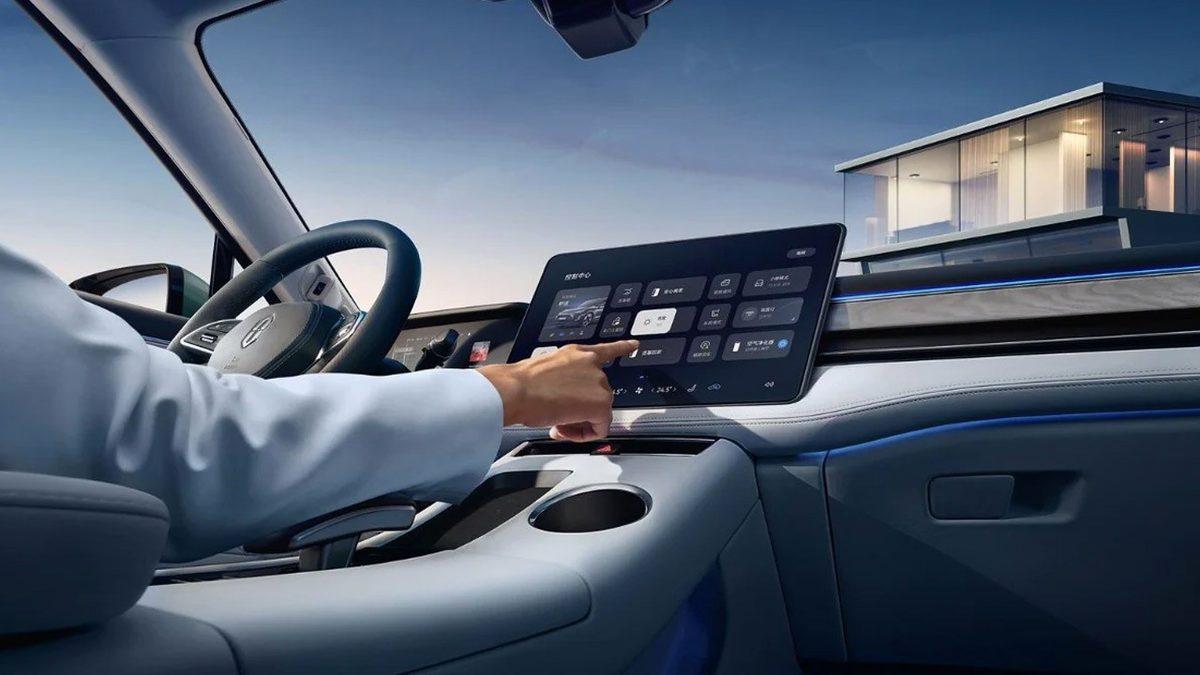 Huawei Daha İlk Elektrikli Arabasıyla Tesla’ya Sağlam Rakip Oldu: Sadece 5 Günde Verilen Rekor Sipariş Sayısı Açıklandı