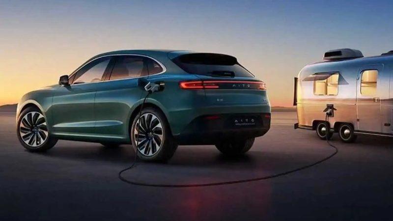 Huawei Daha İlk Elektrikli Arabasıyla Tesla’ya Sağlam Rakip Oldu: Sadece 5 Günde Verilen Rekor Sipariş Sayısı Açıklandı