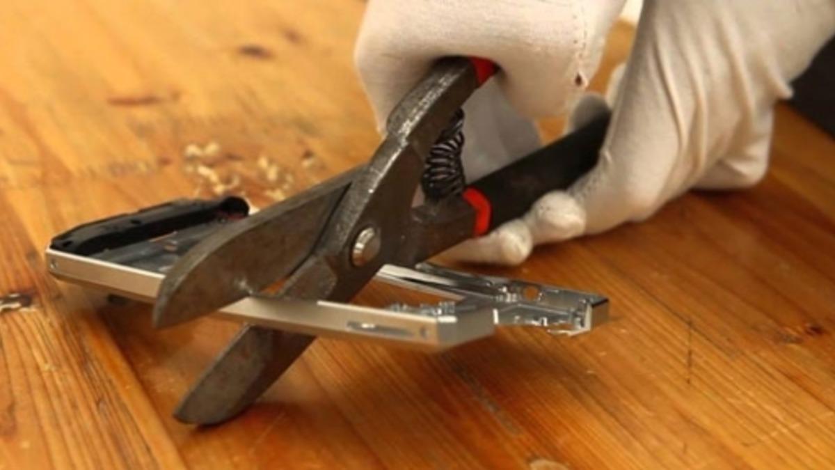 Batarya Canavarı Oukitel K10000’e Yapılmış Acımasız Test