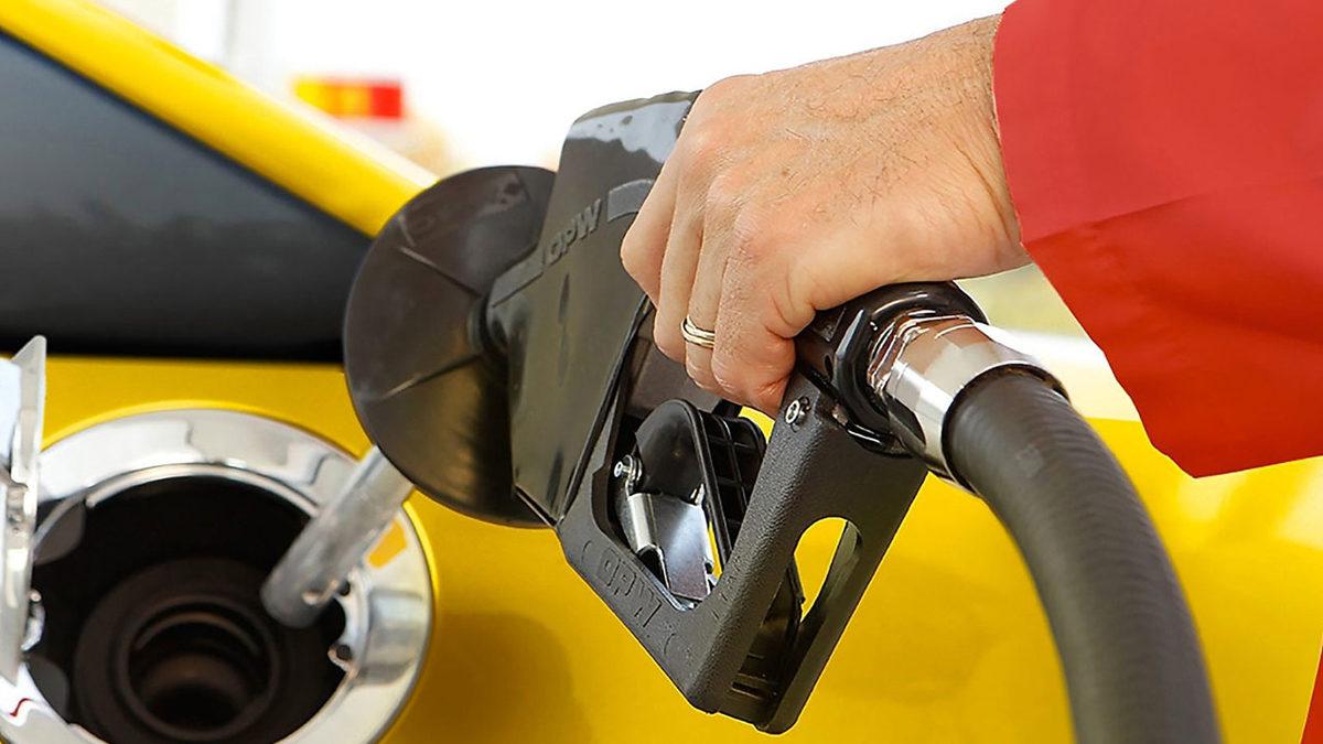 Son Bir Yılda Akaryakıt Fiyatları Nasıl Değişti? (Neredeyse 2 Kat!)