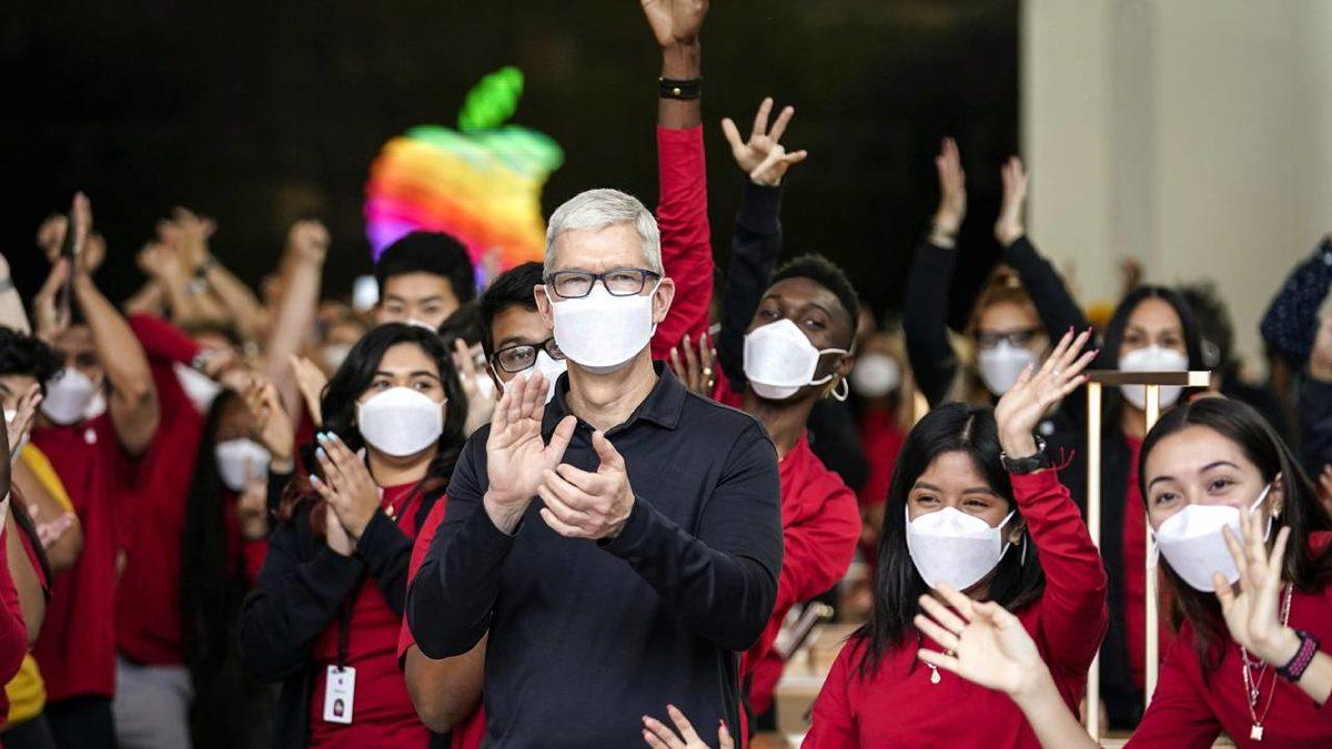 Apple, 3 Trilyon Dolarlık Piyasa Değerine Ulaşan İlk Şirket Oldu