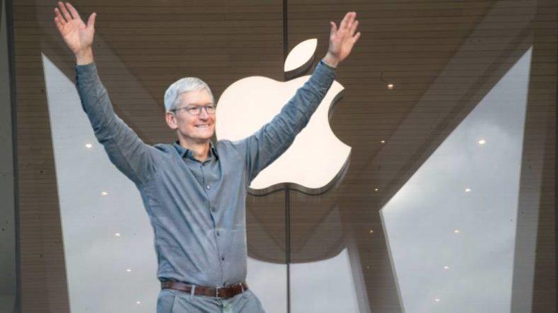 Apple, 3 Trilyon Dolarlık Piyasa Değerine Ulaşan İlk Şirket Oldu