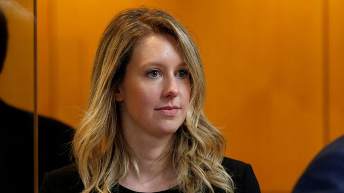 Silikon Vadisi’ndeki Teknoloji Devlerini Milyarlarca Dolar Dolandıran Elizabeth Holmes, Nihayet ’Suçlu’ Bulundu