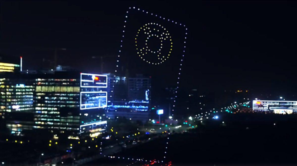 Huawei Mate 40 Serisinin Çılgın Satış Başarısı, Drone Gösterisiyle Kutlandı