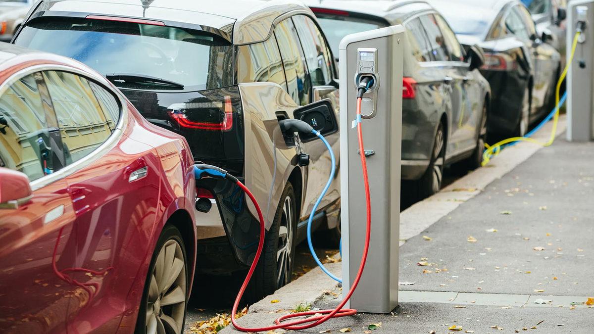 Birleşik Krallık, Türkiye’de Elektrikli Araçların Yaygınlaşması İçin Hayata Geçireceği Projeleri Açıkladı