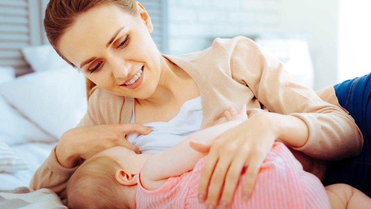 Neden Sadece İnsanlar Alt Tarafı Yağlı Bir Doku Parçası Olan Memeleri Bu Kadar Çok Sever?