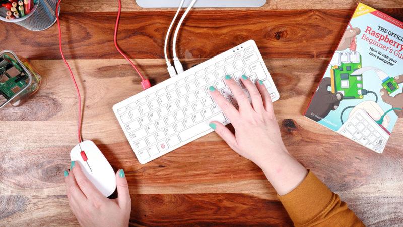 Klavye Boyutunda Bilgisayar Raspberry Pi 400 Duyuruldu: İşte Fiyatı ve Özellikleri