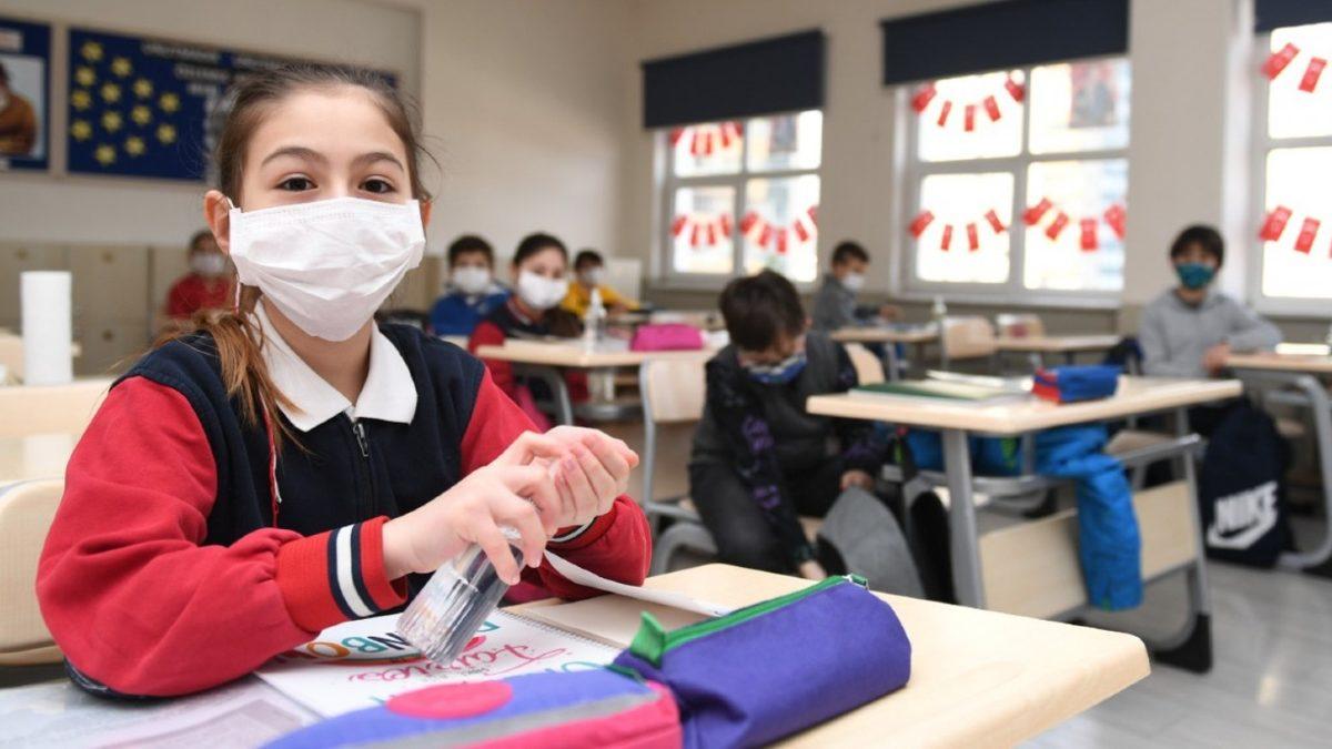 Prof. Dr. Müftüoğlu, Milli Eğitim Bakanı’na Seslendi: Sömestr Tatilini Öne Çekmek Etkili Bir Çözüm Olabilir