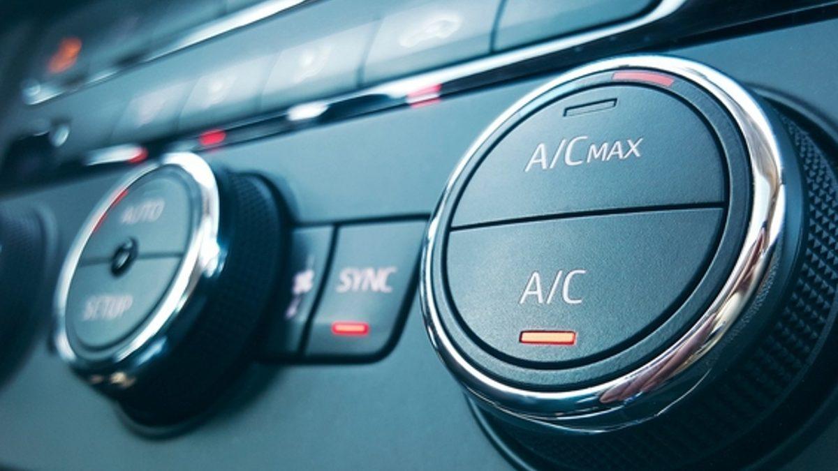 Benzin Zamlarından Sıkılanlara: Neredeyse Yarı Yarıya Yakıt Tasarrufu Yapmanızı Sağlayacak 10 Tavsiye [Video]