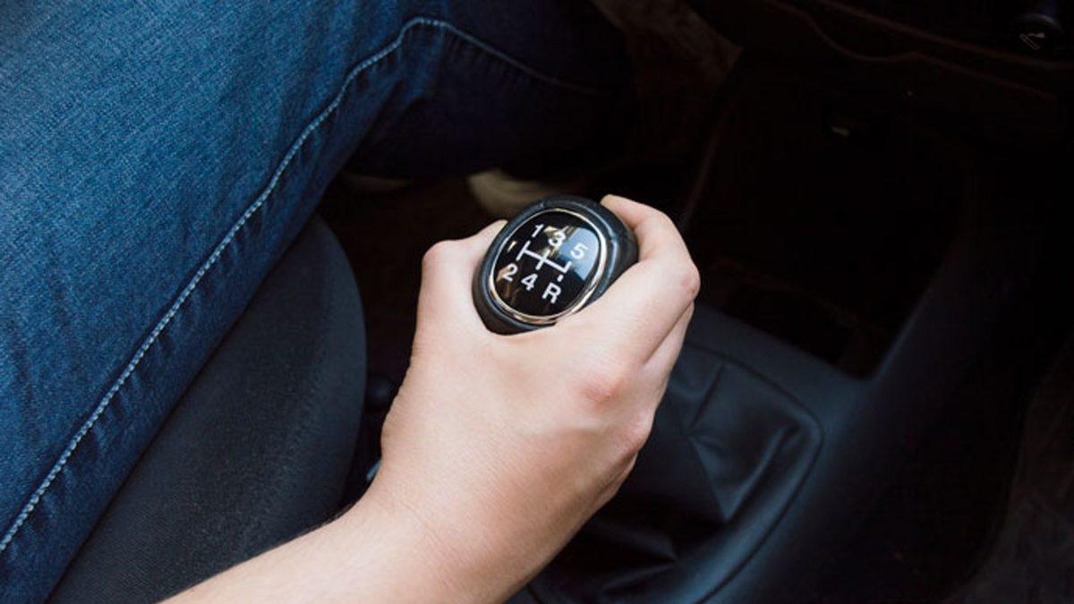 Benzin Zamlarından Sıkılanlara: Neredeyse Yarı Yarıya Yakıt Tasarrufu Yapmanızı Sağlayacak 10 Tavsiye [Video]