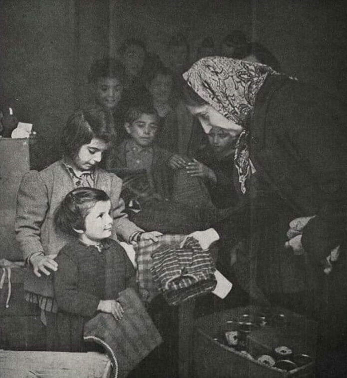 Bu 23 Tarihî Fotoğrafa Bakarken Zamanda Kısa Bir Yolculuk Yapmış Hissine Kapılacaksınız