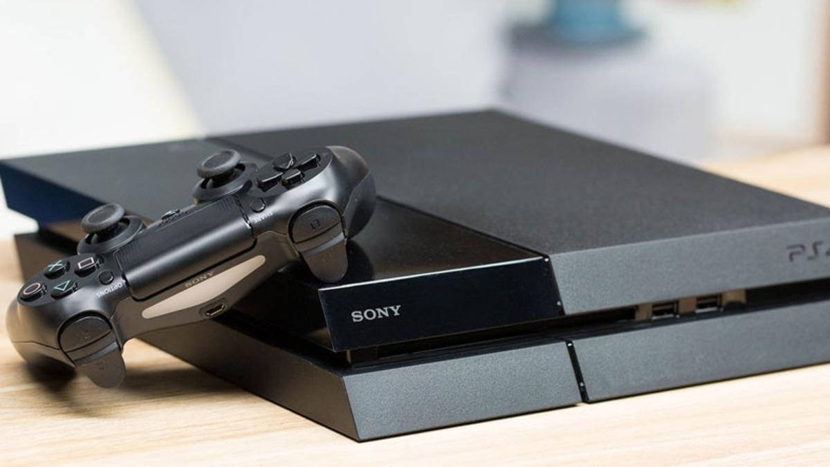 Bir Süre Daha PlayStation 5 Bulamayacağız: Sony, PlayStation 4 Üretimine Devam Edecek