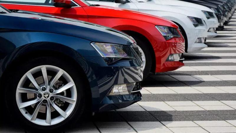 ÖTV Düzenlemesi Sonrası Beklenen İndirimler Geldi: İşte Marka Marka Güncel Sıfır Otomobil Fiyatları