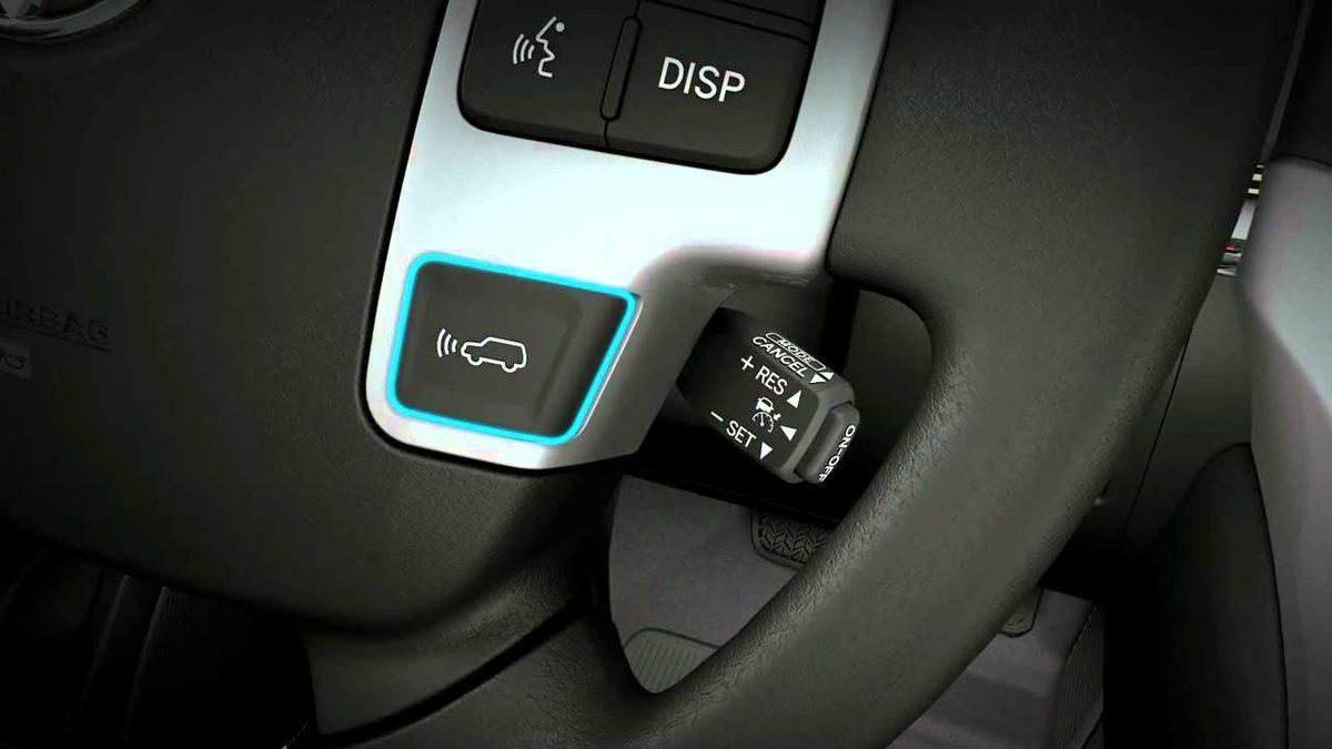 Otomobilin Trafikteki Nesneleri Tanıyıp Otomatik Fren Yapabilmesini Sağlayan Adaptif Cruise Control Nedir, Ne İşe Yarar, Nasıl Çalışır?
