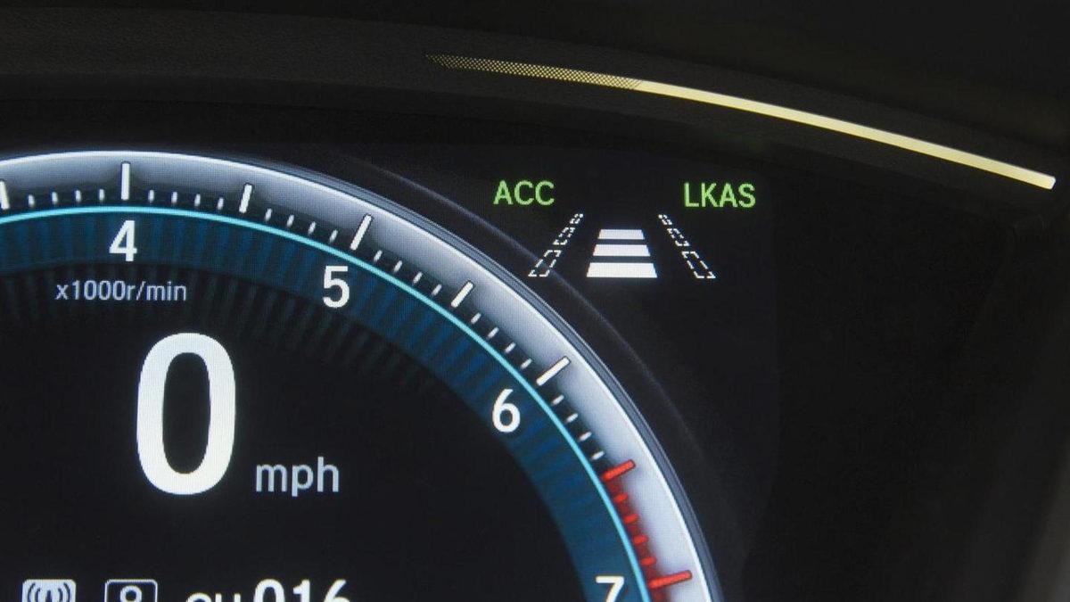 Otomobilin Trafikteki Nesneleri Tanıyıp Otomatik Fren Yapabilmesini Sağlayan Adaptif Cruise Control Nedir, Ne İşe Yarar, Nasıl Çalışır?