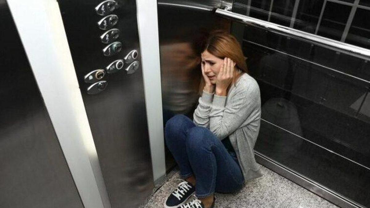 Çocukluk Travmaları Sebebiyle Asansöre Bile Binmeyen İnsanların Yaşadıkları Durum: Klostrofobi Nedir?