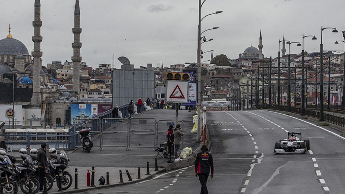 F1 Otomobilleri, Tanıtım Filmi İçin İstanbul Sokaklarına Çıktı