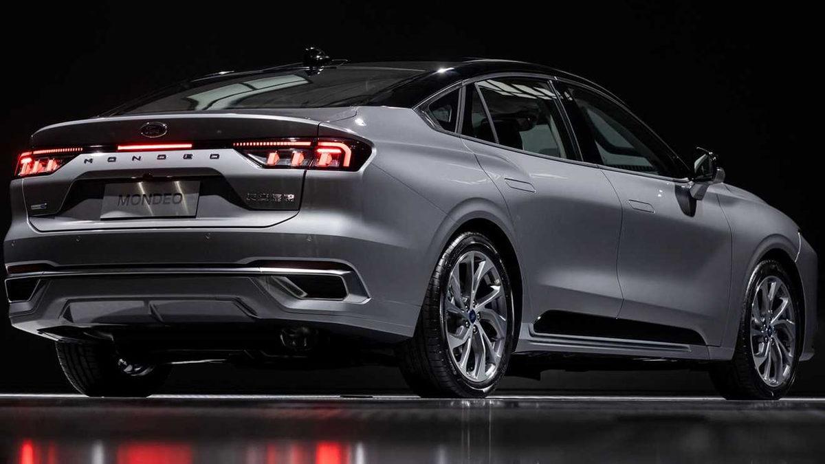 Görünce ’Keşke Bundanım Olsa’ Diyeceğiniz 2022 Ford Mondeo Tanıtıldı