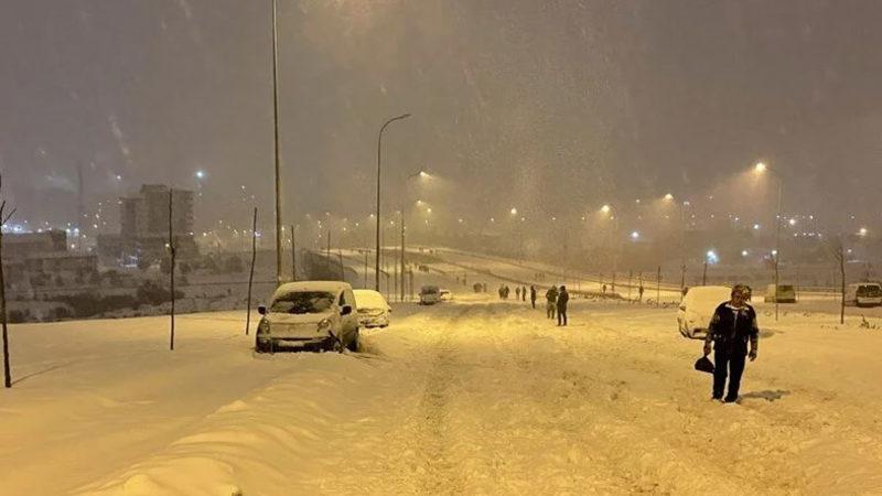 Eğitime Kar Engeli: Tam 50 İlde Okullar Tatil Edildi