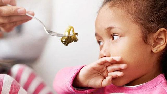 Çocukların Yemek Seçmesinin Ardında COVID-19 Olabilir: Tamam da Neden?