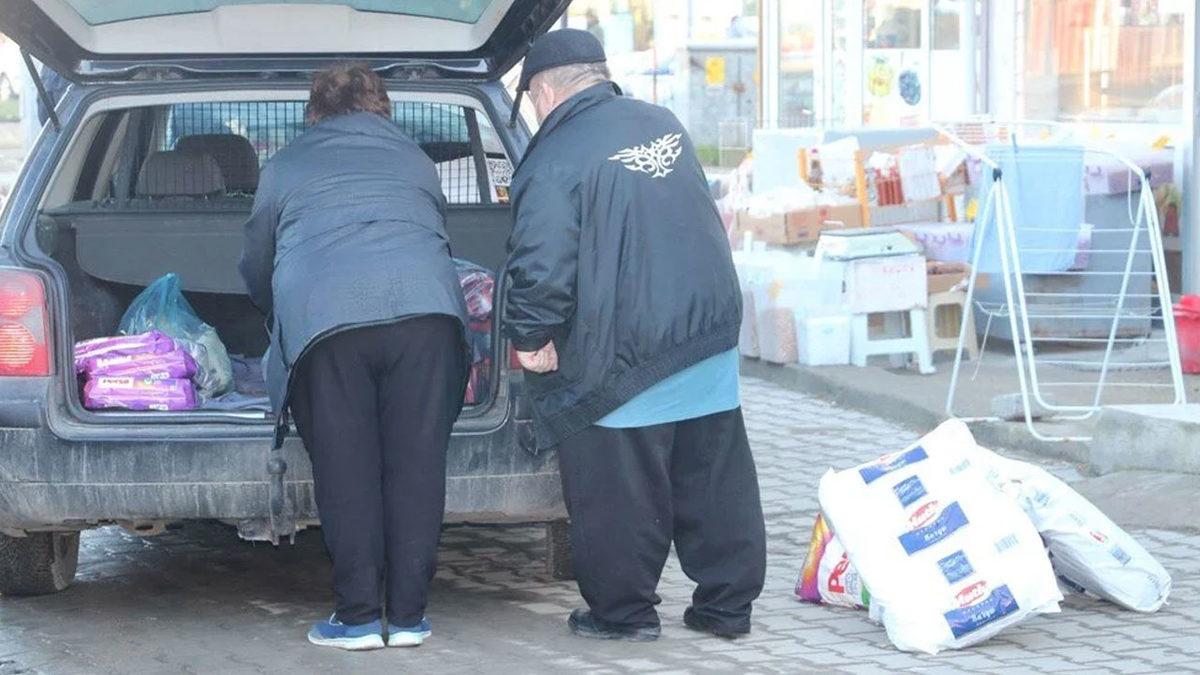 Bulgarlar, Türkiye ’Yasağına’ Saatler Kala Edirne’ye Ucuz Alışveriş Seferi Düzenledi: İşte Sinirlerinizi Zıplatacak Görüntüler [Video]